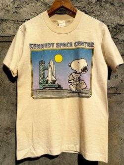 画像1: 1970's “ SNOOPY（スヌーピー） ASTRONAUT ” / “ KENNEDY SPACE CENTER ” TEE / ALMOST DEAD STOCK