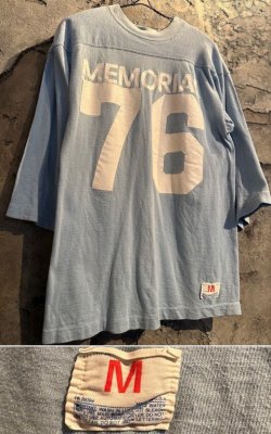 画像1: 〜1970's “ CHAMPION（チャンピオン） / タタキタグ ” “ MEMORIAL ” FOOTBALL Tee（両面プリント） / LIGHT BLUE