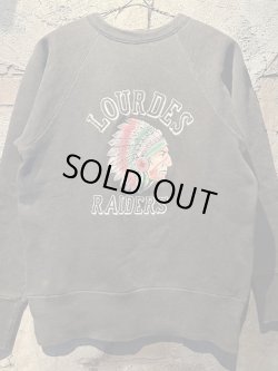 画像1: 1960's “ LOURDES / RAIDERS（NATIVE AMERICANS CLR FLOCKY） ” / BLACK × COLOR FLOCKY PRINT SWEAT / MINT CONDTION