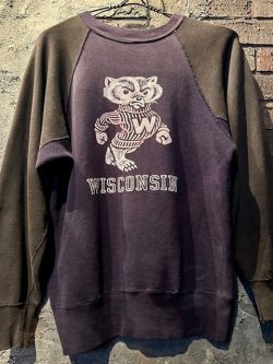 画像1: 1960's “ WISCONSIN UNIVERSITY ” / 【 BLACK × NAVY（ナス紺） / 2TONE 】 × COLOR FLOCKY PRINT SWEAT / NICE FADE 【 SUPER RARE 】