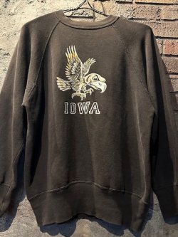 画像1: 1960's “ IOWA / EAGLE ” / 【 SUN FADE BLACK（スミクロ） 】 × COLOR FLOCKY PRINT SWEAT / NICE FADE＆GOOD CONDITION