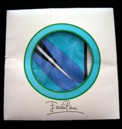 画像1: 1970's 　DEAD STOCK　(デッドストック)　 “　エミリオプッチ　（Emilio Pucci　）　”  台紙付きスカーフ