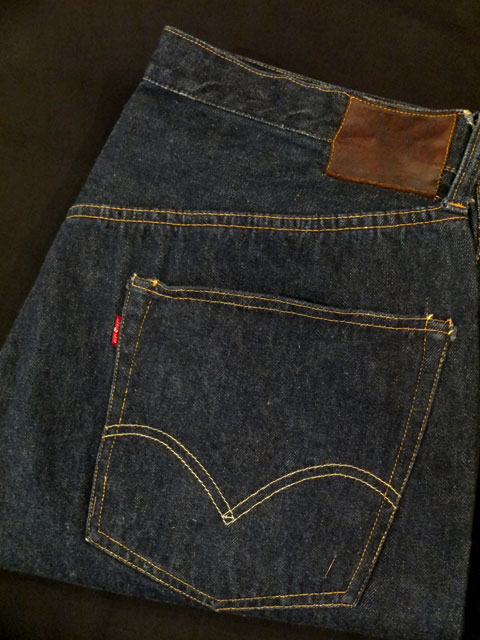 1950's LEVI'S（リーバイス） 501XX レザーパッチモデル（1954〜1955年センターオフセット 最終レザーパッチモデル）