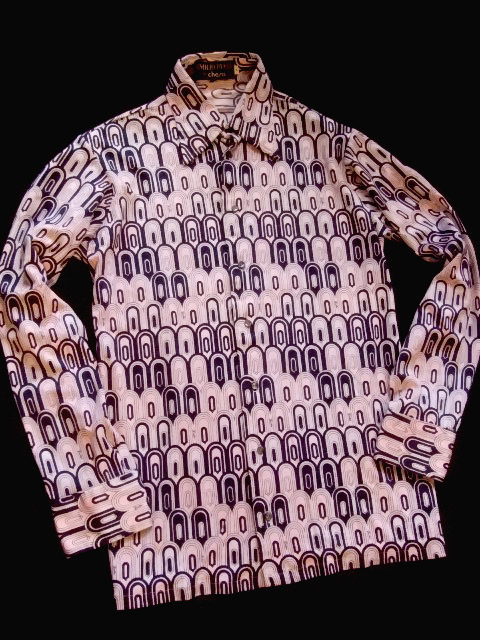 1970's　エミリオプッチ （Emilio Pucci）　メンズ ドレスシャツ　ピンク×ジオメ